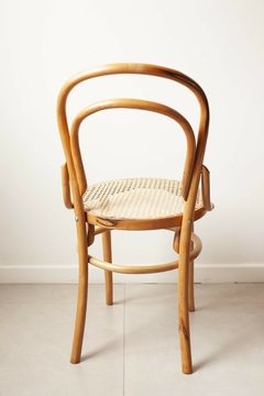 Par cadeiras modelo Thonet nº 14