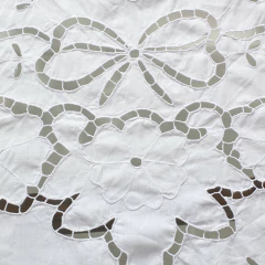 Toalha richelieu pequena | 154 x 148 cm