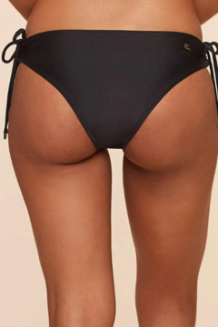 Biquíni Top Meia Taça e Tanga com Rolotês Lisos - loja online