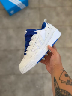 MODELO ADIDAS 2000 - comprar online