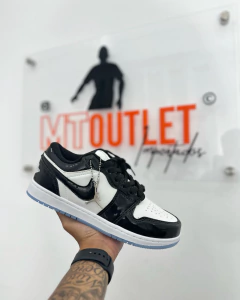NIKE AIR JORDAN LOW