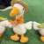 Pelúcia Pato Sentado Bandana Bolinhas Laranja 27cm - PRÉ-VENDA