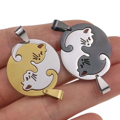 pingente gatinho tipo Yin Yang