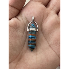 colar obelisco pêndulo colorido pedra sintética - berloque da nina