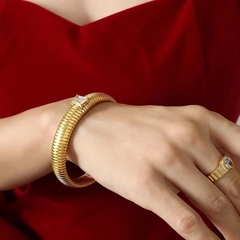 bracelete maleável tipo mola aço com zircônia grande na internet