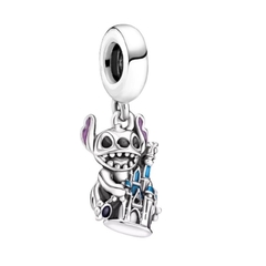 berloque charm stitch no castelo ( lilo e stitch)