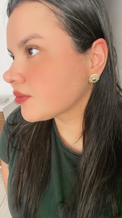 brinco folheado a ouro 18k luxo • na internet