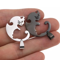 pingente gatinho tipo Yin Yang - berloque da nina