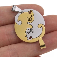 pingente gatinho tipo Yin Yang - comprar online