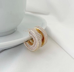 Imagem do argola cravejada zirconias baguetes alto luxo