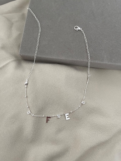 ￼colar Choker bolinhas e zirconias letra fé banhado a prata 925 - berloque da nina