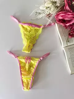 Calcinha Manu de renda Sexy Colors Forro de Algodão na internet
