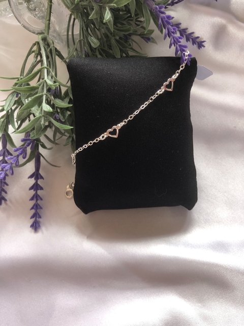 PULSEIRA CORAÇÕES VAZADOS