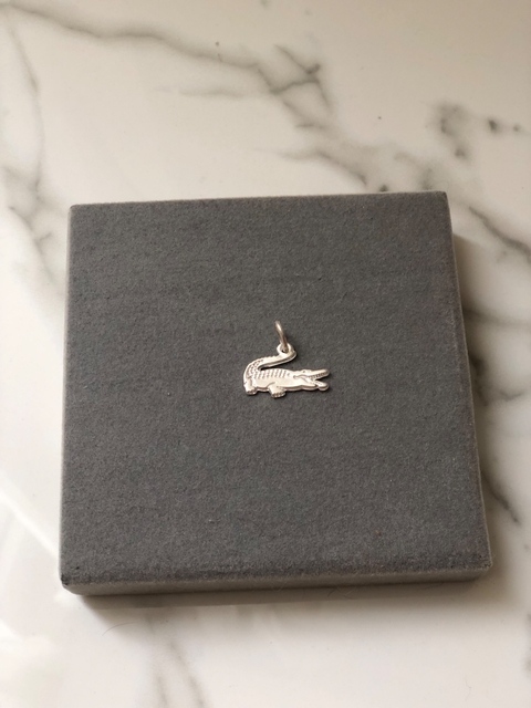 PINGENTE LACOSTE P