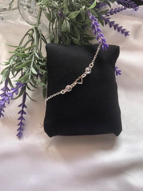 PULSEIRA CORAÇÃO COM PEDRINHAS