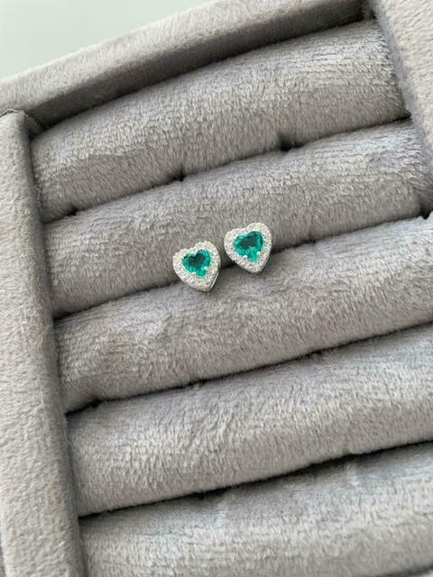 BRINCO CORAÇÃO CRAVEJADO ESMERALDA