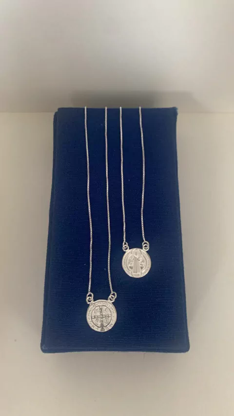 ESCAPULÁRIO SÃO BENTO