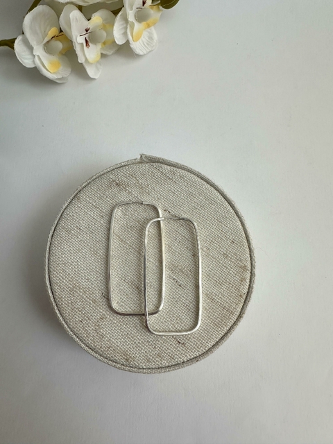 BRINCO ARGOLA RETANGULAR 4,7cm