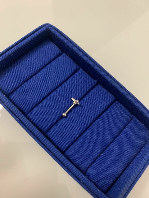 PIERCING BORBOLETA CRAVEJADA