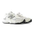 Tênis New balance 9060 na internet