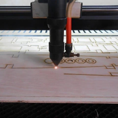 Serviço de corte a laser Por minuto - mínimo 1 hora