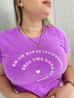 T-Shirt Estonada seja uma onda de amor 100% algodão - comprar online