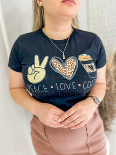 T-Shirt Peace, Love & Coffe 100% algodão - comprar online