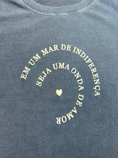 Imagem do T-Shirt Estonada seja uma onda de amor 100% algodão