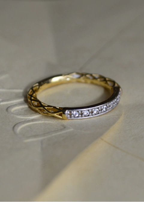 Anel Prata 925 com Banho de Ouro Grid Light - comprar online