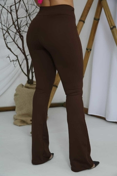 Calça legging flare "Bailarina" poliamida