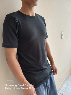 Camiseta Lisa em Viscolycra - Rocha Forte Modas