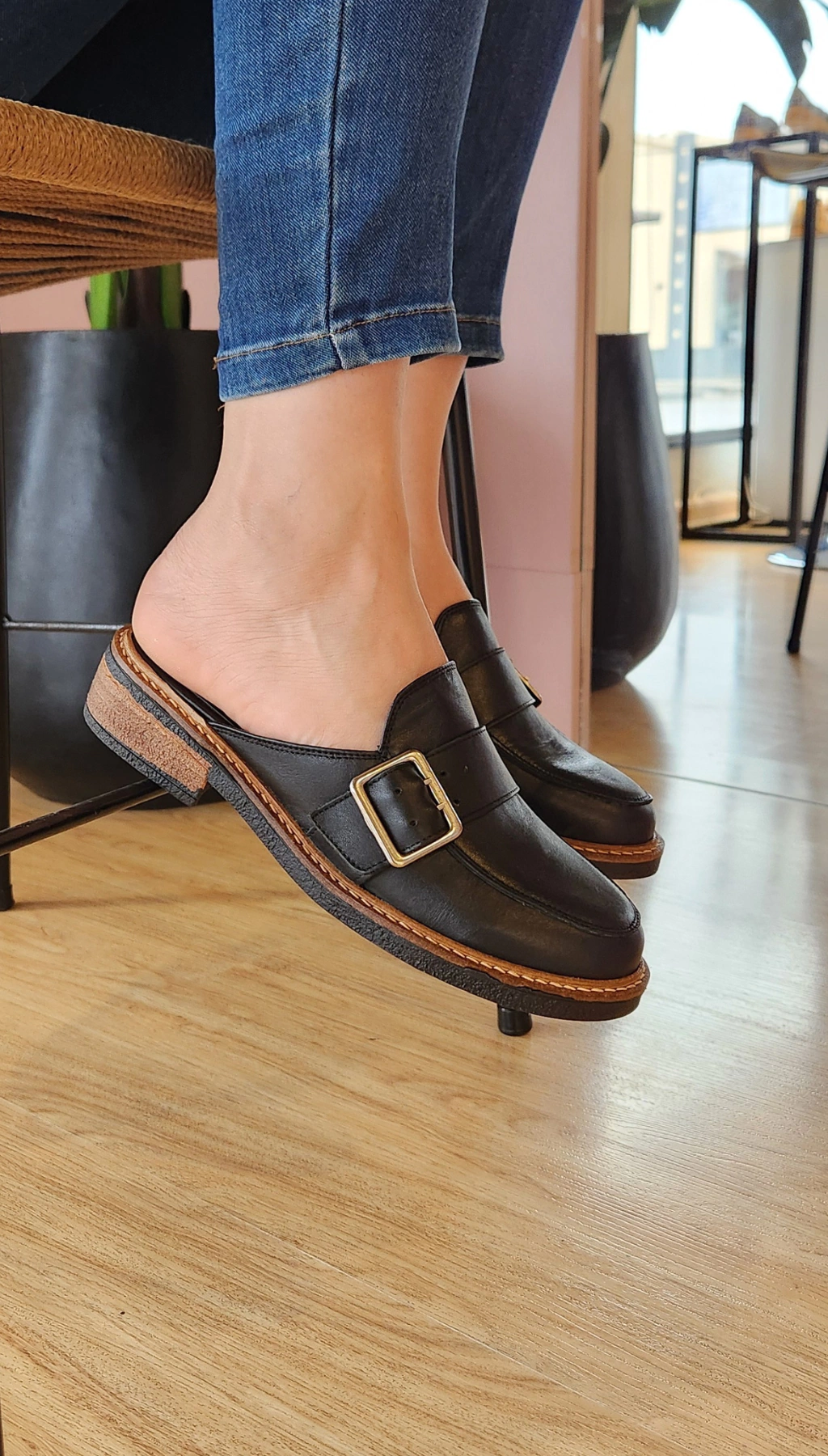 CLEO NEGRO