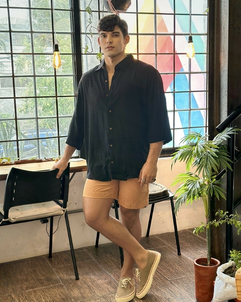 camisa kimono bordada preta