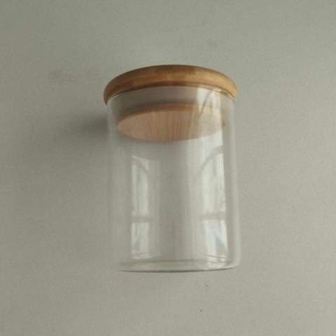 Vaso de vidrio con tapa madera