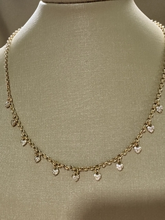 Choker com Pingentes Mini Corações Cravejados Dourado - comprar online