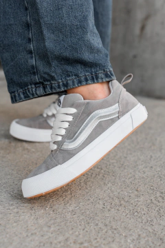 Vans knu gris