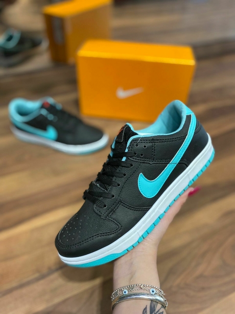 Dunk Low SB