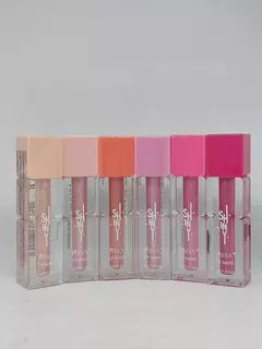 Lip gloss Shiny Mely - comprar online