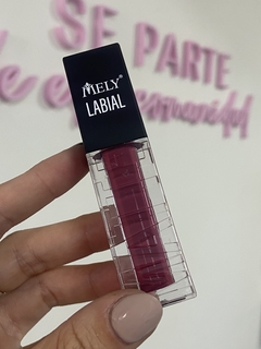 Labial matte mely