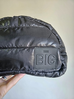 Imagen de Portacosmetico puffer negro
