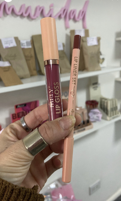 Lip combo liner & lip gloss - Lovelymakeup