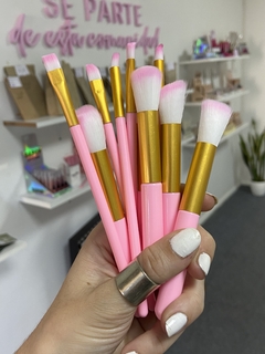 Set de 10 brochas + estuche :)