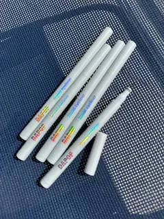 Delineador fibra waterproof.