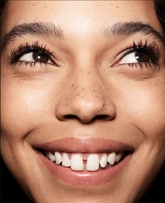 Fenty Beauty by Rihanna Hella Thicc Volumizing Mascara - comprar online