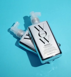 Imagen de color WOW Dream Coat Supernatural Spray Anti-Frizz Treatment-200 ml