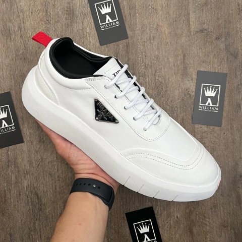 Prada - comprar online