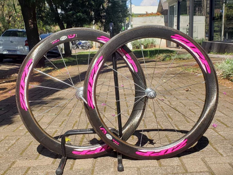 Roda Zipp 404 Firecrest Carbon Clincher