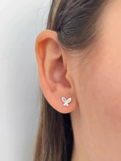 Brinco Borboleta Cravejado - comprar online