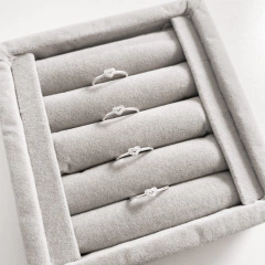 Anel Mini Coração Cravejado - comprar online