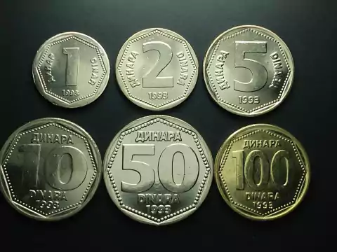 Iugoslávia (País extinto), set com 6 moedas de 1 a 100 Dinara, 1993, em excelente estado de conservação